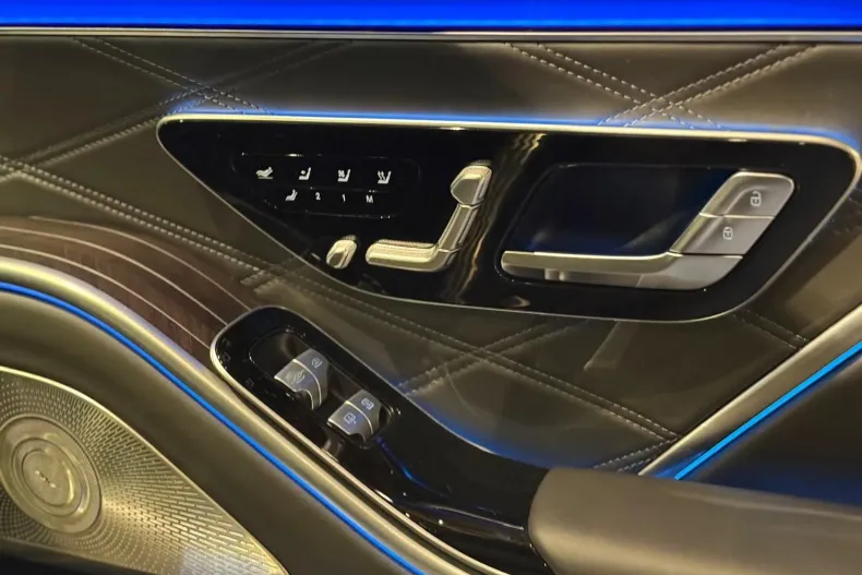 Mercedes-Benz S Maybach din 2024 cu 42.800 km - oferta MER175974 - foto 23