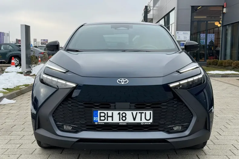 Toyota C-HR din 2025 cu 2.640 km - oferta TOY175976 - foto 2