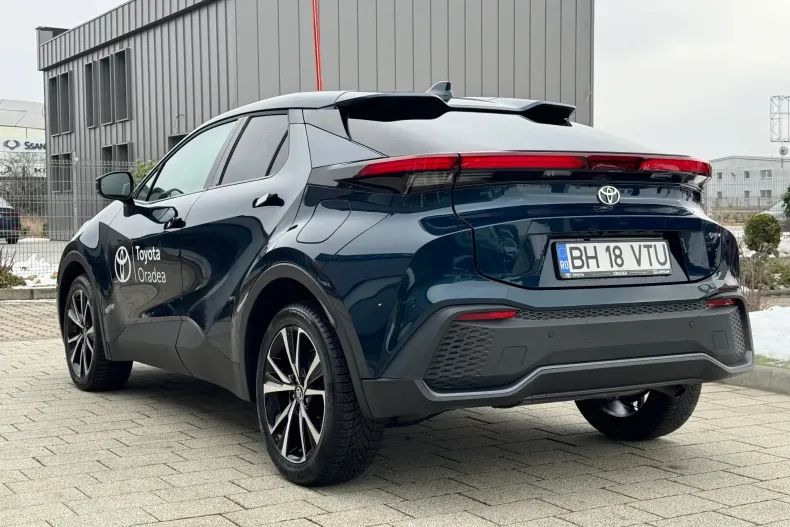 Toyota C-HR din 2025 cu 2.640 km - oferta TOY175976 - foto 5