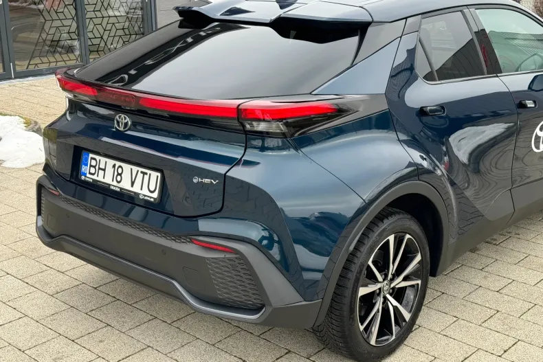 Toyota C-HR din 2025 cu 2.640 km - oferta TOY175976 - foto 10