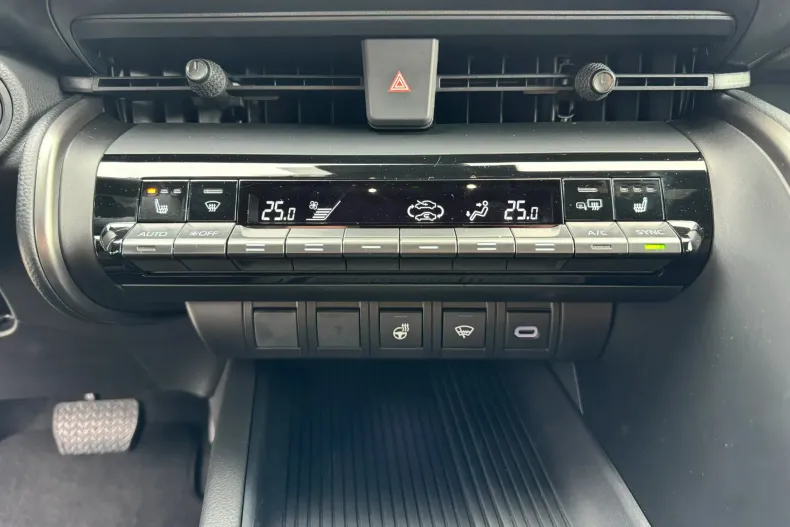 Toyota C-HR din 2025 cu 2.640 km - oferta TOY175976 - foto 18