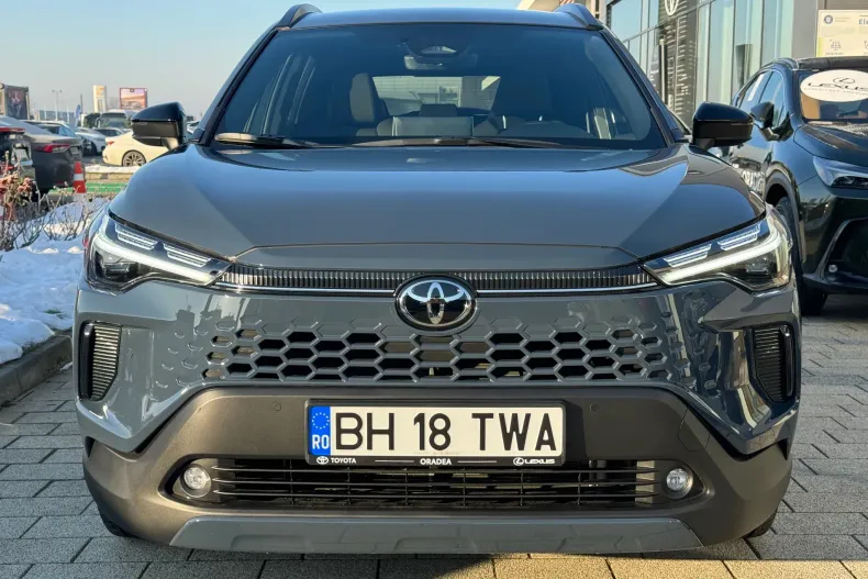 Toyota Corolla Cross din 2025 cu 3.565 km - oferta TOY175977 - foto 2