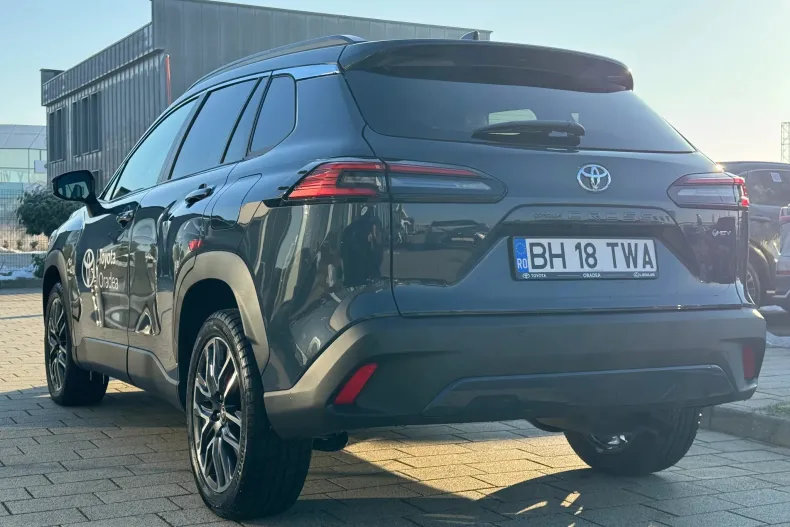 Toyota Corolla Cross din 2025 cu 3.565 km - oferta TOY175977 - foto 5