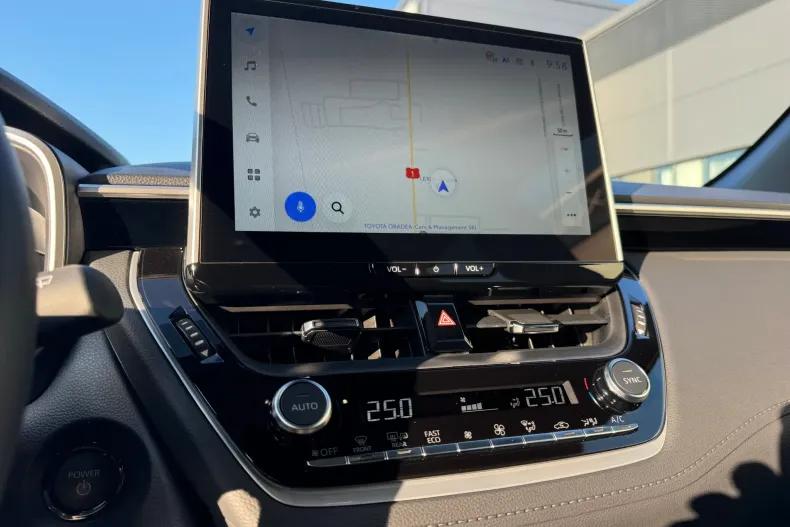 Toyota Corolla Cross din 2025 cu 3.565 km - oferta TOY175977 - foto 21