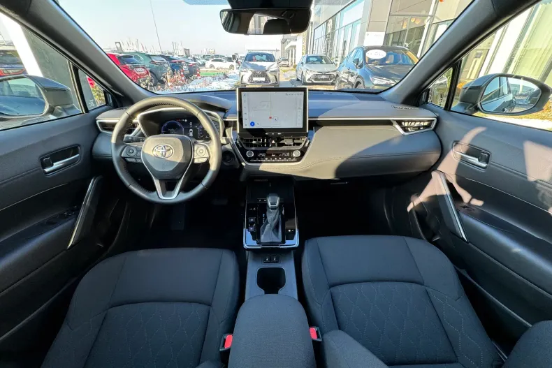 Toyota Corolla Cross din 2025 cu 3.565 km - oferta TOY175977 - foto 24