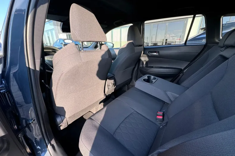 Toyota Corolla Cross din 2025 cu 3.565 km - oferta TOY175977 - foto 26