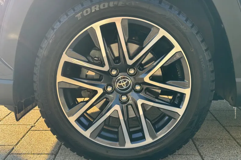 Toyota Corolla Cross din 2025 cu 3.565 km - oferta TOY175977 - foto 28