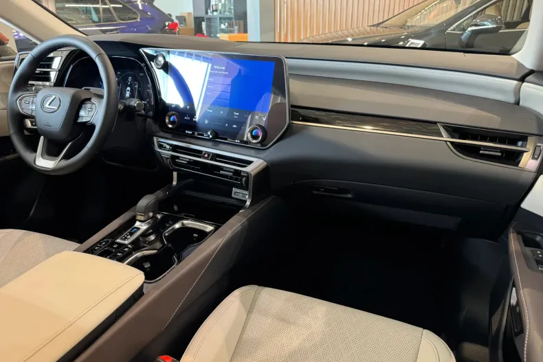 Lexus Seria RX din 2025 cu 5 km - oferta LEX175981 - foto 23