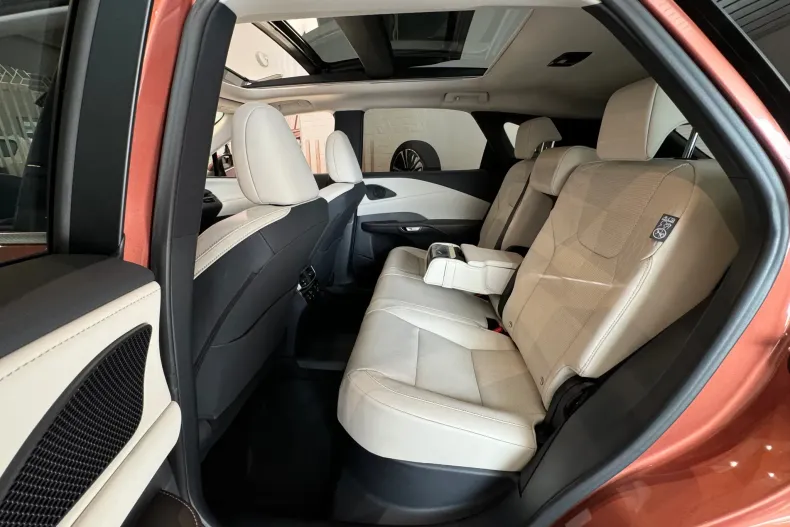 Lexus Seria RX din 2025 cu 5 km - oferta LEX175981 - foto 27