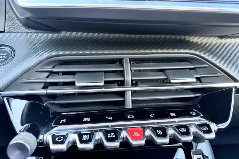 Peugeot 208 din 2021 cu 54.898 km - oferta PEU175988 - foto 29