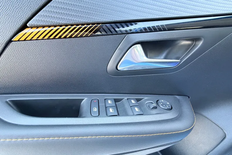 Peugeot 208 din 2021 cu 54.898 km - oferta PEU175988 - foto 32