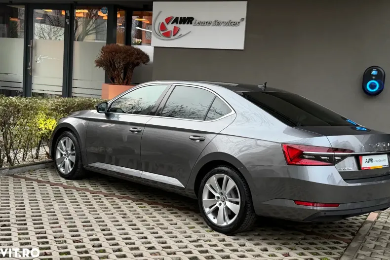 Skoda Superb din 2023 cu 150.000 km - oferta SKO175990 - foto 4