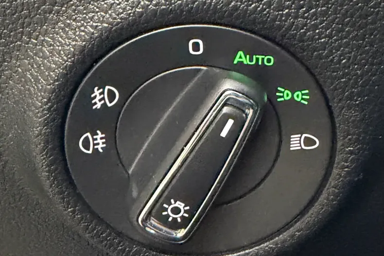 Skoda Superb din 2023 cu 150.000 km - oferta SKO175990 - foto 24