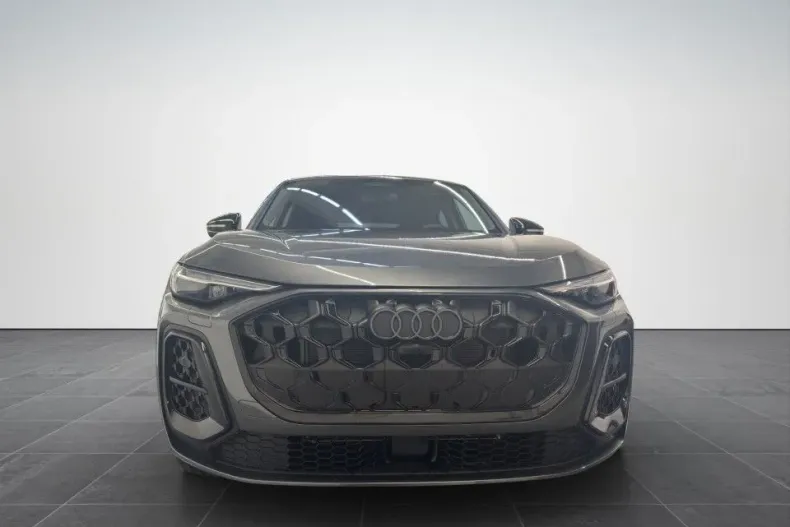 Audi Q5 din 2025 cu 2.000 km - oferta AUD175993 - foto 4