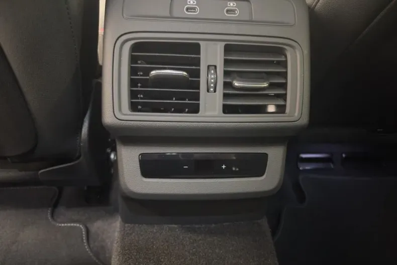 Audi Q5 din 2025 cu 2.000 km - oferta AUD175993 - foto 13