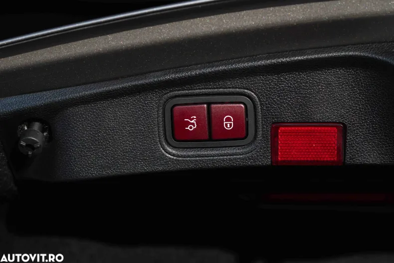 Mercedes-Benz C 400 din 2020 cu 148.836 km - oferta MER176005 - foto 22