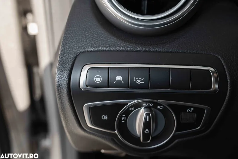Mercedes-Benz C 400 din 2020 cu 148.836 km - oferta MER176005 - foto 36