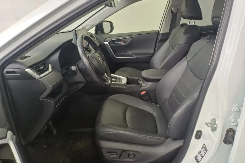 Toyota RAV4 din 2023 cu 23.725 km - oferta TOY176014 - foto 5