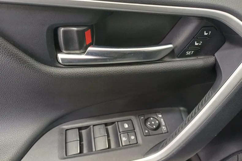 Toyota RAV4 din 2023 cu 23.725 km - oferta TOY176014 - foto 9