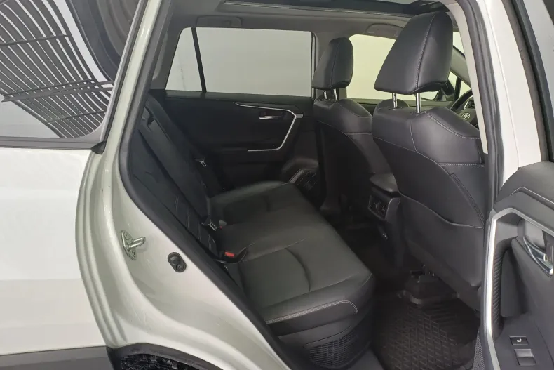 Toyota RAV4 din 2023 cu 23.725 km - oferta TOY176014 - foto 25