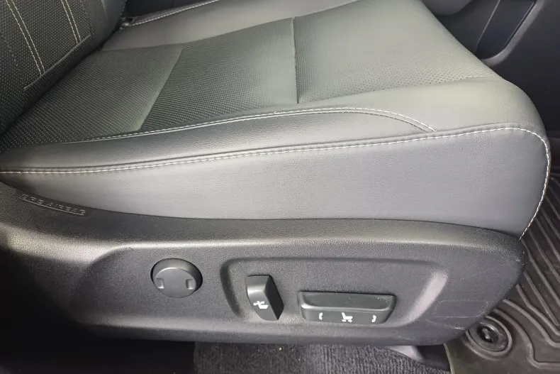 Lexus Seria RX din 2022 cu 50.455 km - oferta LEX176015 - foto 33