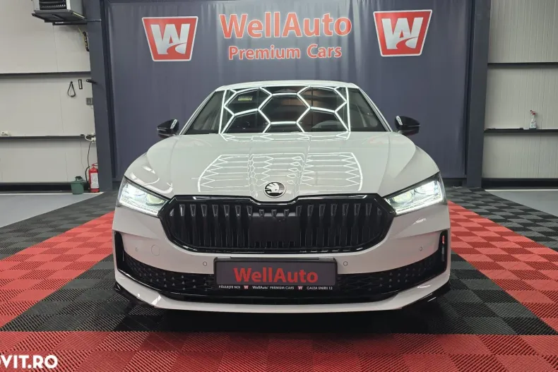 Skoda Superb din 2025 cu 11.000 km - oferta SKO176025 - foto 1