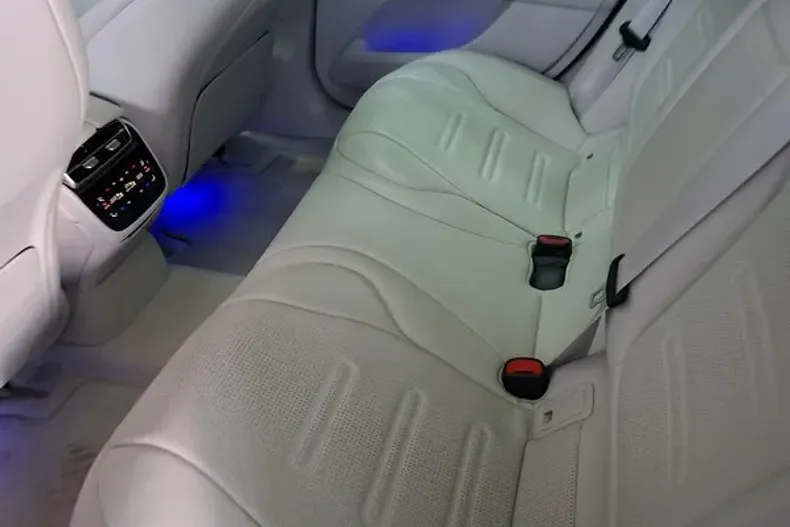 Mercedes-Benz EQE din 2022 cu 63.064 km - oferta MER176029 - foto 13