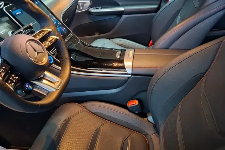 Mercedes-Benz GLC din 2024 cu 9.007 km - oferta MER176030 - foto 12