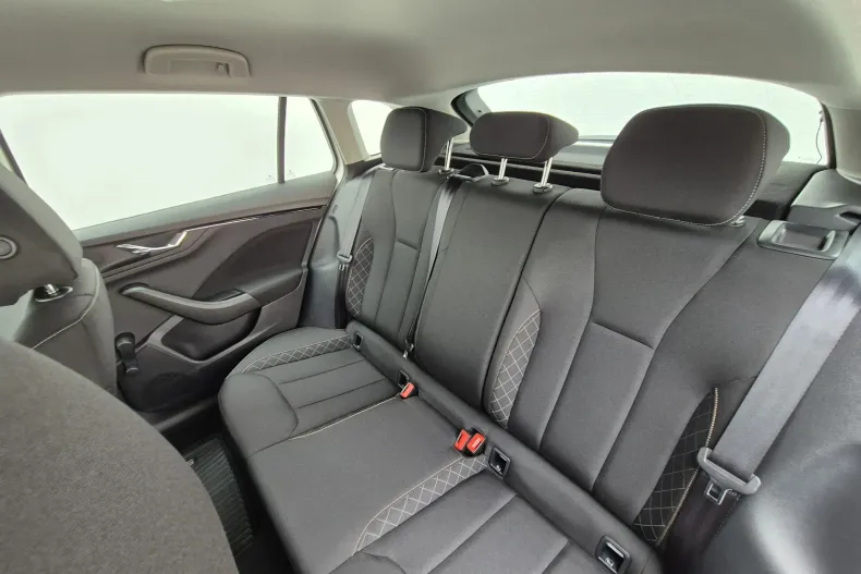 Skoda Scala din 2023 cu 42.576 km - oferta SKO176035 - foto 11