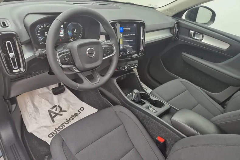 Volvo XC40 din 2020 cu 130.416 km - oferta VOL176039 - foto 9