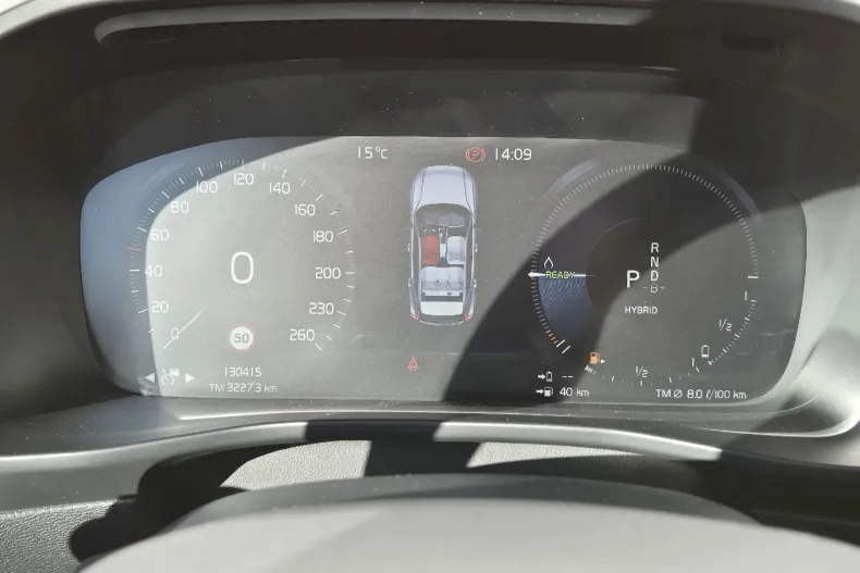 Volvo XC40 din 2020 cu 130.416 km - oferta VOL176039 - foto 17