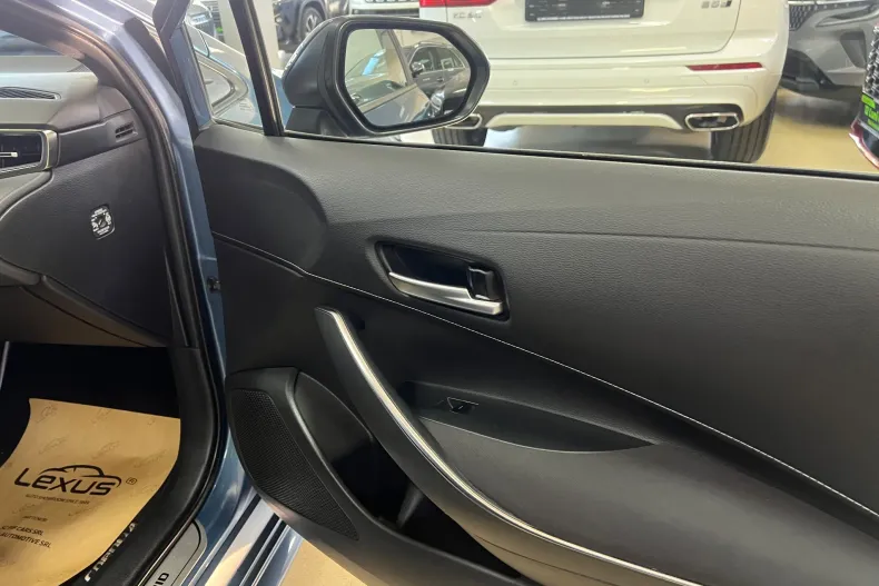 Toyota Corolla din 2020 cu 179.000 km - oferta TOY176050 - foto 15