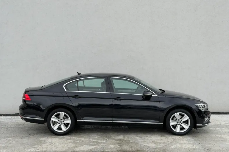 Volkswagen Passat din 2020 cu 83.867 km - oferta VOL176053 - foto 6