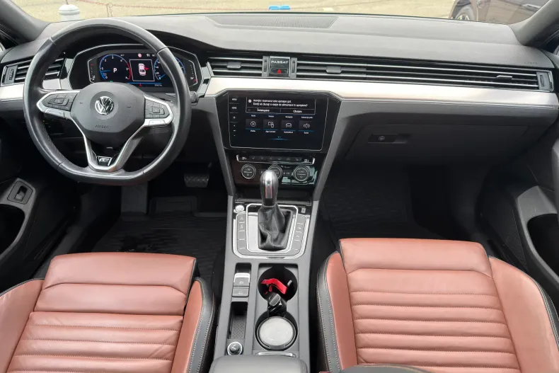 Volkswagen Passat din 2020 cu 83.867 km - oferta VOL176053 - foto 25
