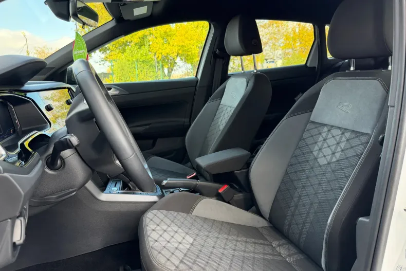 Volkswagen Taigo din 2024 cu 13.836 km - oferta VOL176058 - foto 11