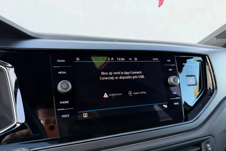 Volkswagen Taigo din 2024 cu 13.836 km - oferta VOL176058 - foto 17