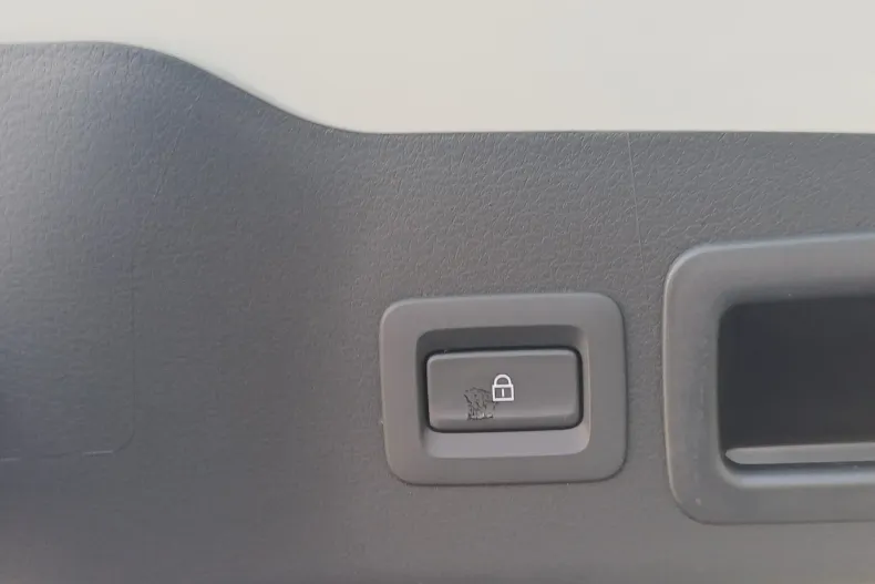 Mazda 3 din 2025 cu 767 km - oferta MAZ176064 - foto 7