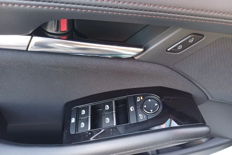 Mazda 3 din 2025 cu 767 km - oferta MAZ176064 - foto 12