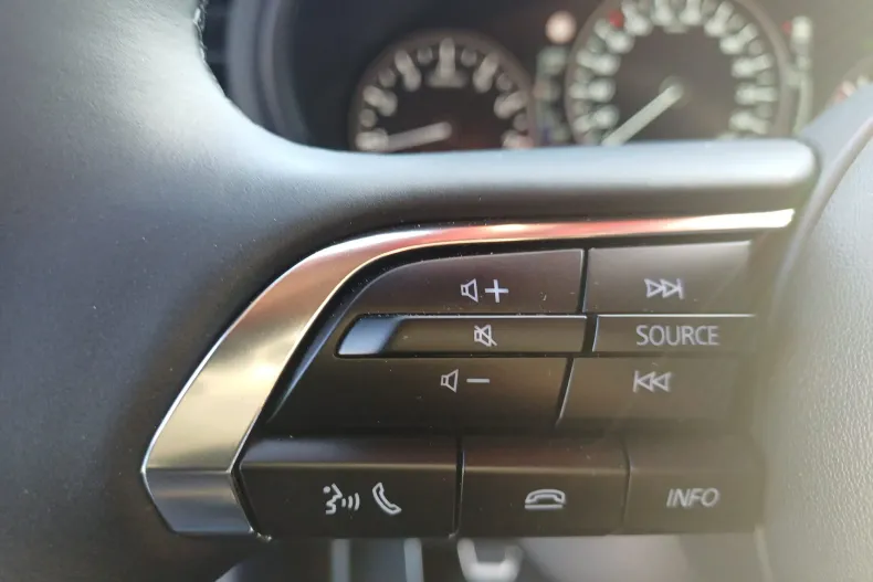 Mazda 3 din 2025 cu 767 km - oferta MAZ176064 - foto 14