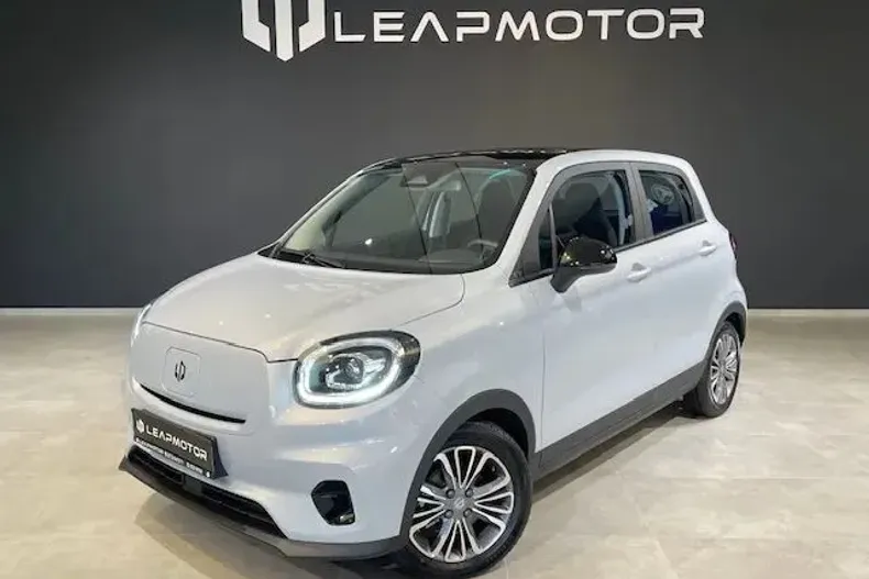 Leapmotor T03 din 2024 cu 8 km - oferta LEA176072 - foto 1