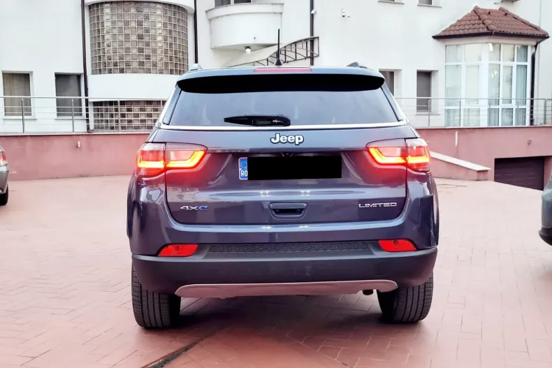 Jeep Compass din 2021 cu 141.000 km - oferta JEE176073 - foto 6