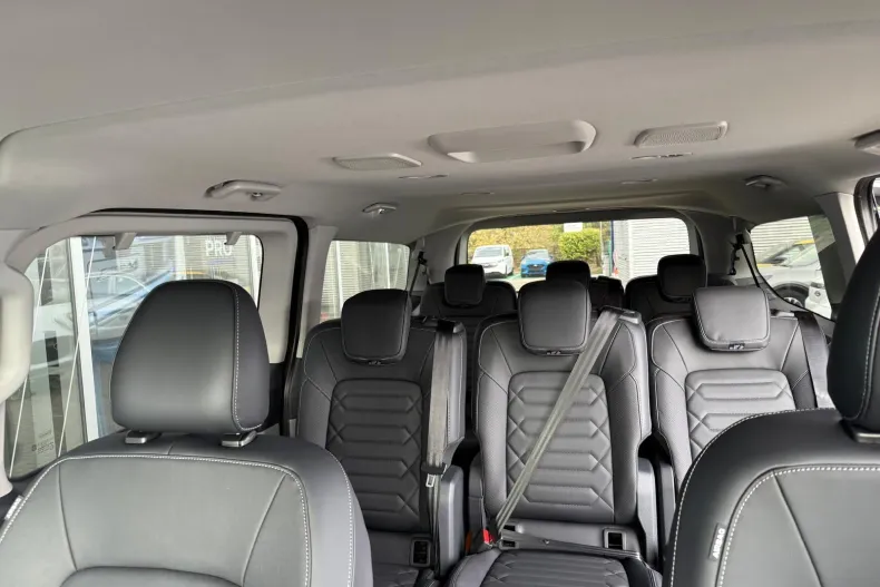 Ford Tourneo Custom din 2025 cu 1 km - oferta FOR176083 - foto 6