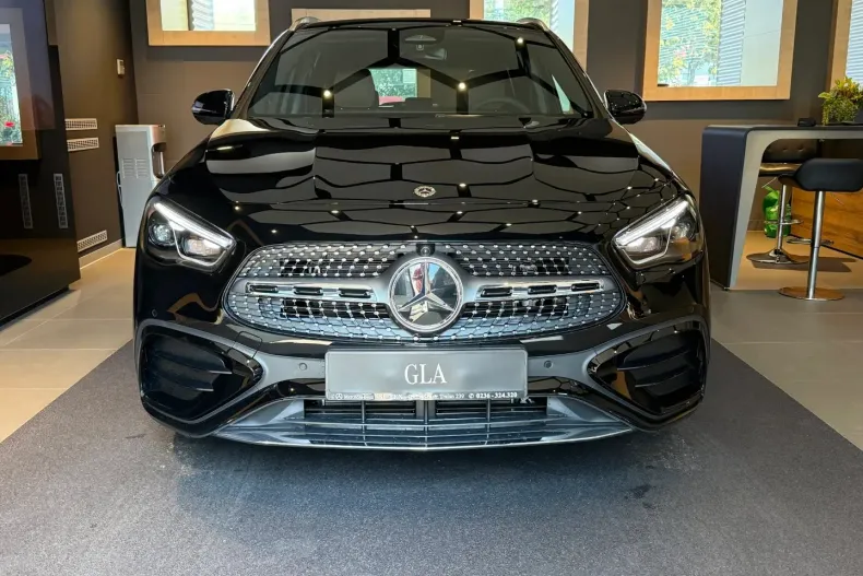 Mercedes-Benz GLA din 2025 cu 3.500 km - oferta MER176093 - foto 5