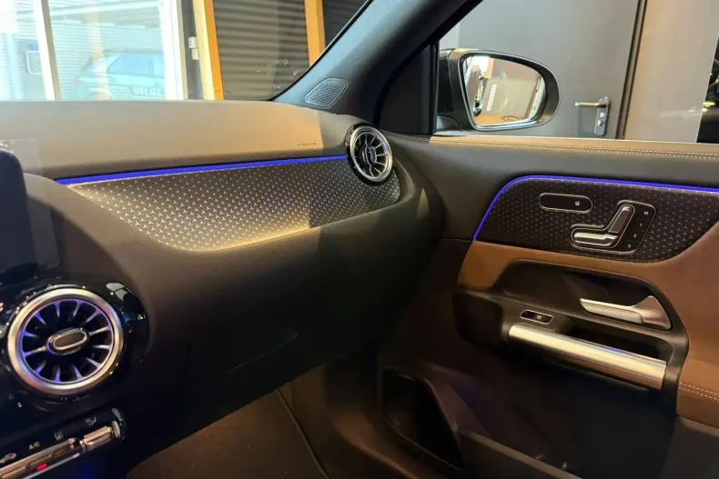 Mercedes-Benz GLA din 2025 cu 3.500 km - oferta MER176093 - foto 10