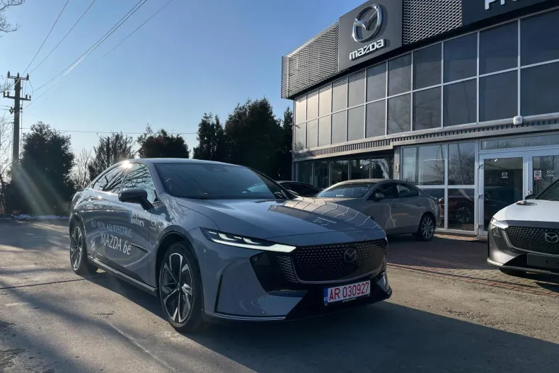 Mazda 6e din 2025 cu 2.800 km - oferta MAZ176095 - foto 3