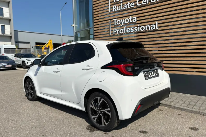 Toyota Yaris din 2025 cu 5 km - oferta TOY176102 - foto 4