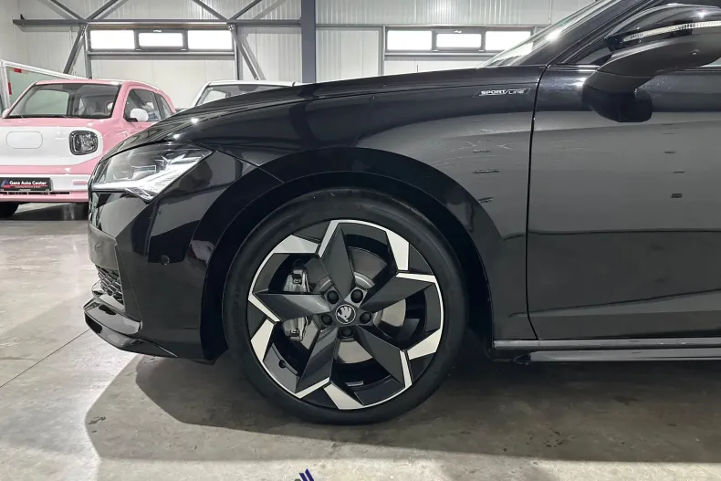 Skoda Superb din 2025 cu 3.800 km - oferta SKO176103 - foto 26