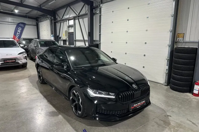 Skoda Superb din 2025 cu 3.800 km - oferta SKO176103 - foto 31