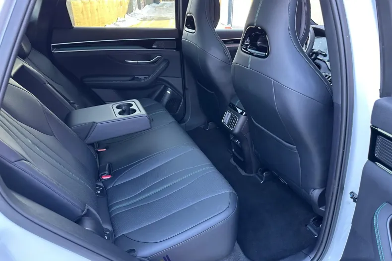 BYD SEAL U din 2025 cu 8.539 km - oferta BYD176104 - foto 14