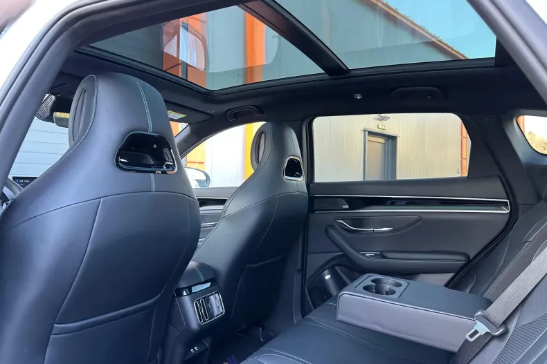 BYD SEAL U din 2025 cu 8.539 km - oferta BYD176104 - foto 17